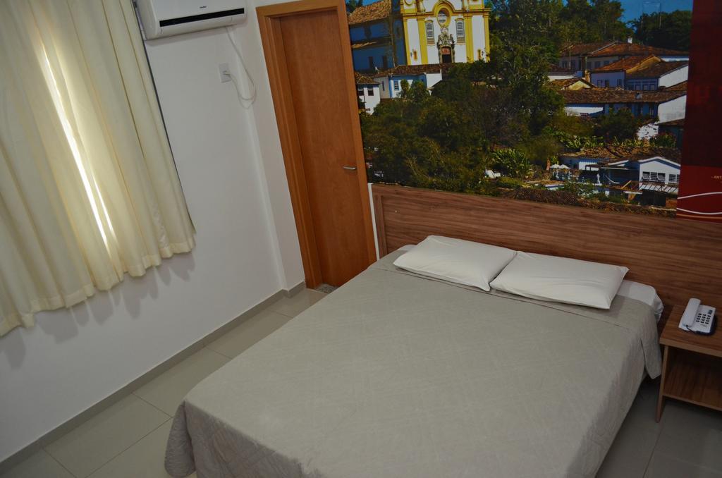 Hotel Grande Minas Vespasiano Oda fotoğraf
